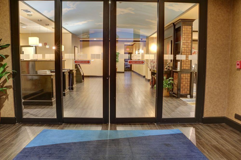 Holiday Inn Express Hotel & Suites Texarkana East By Ihg Exterior photo
