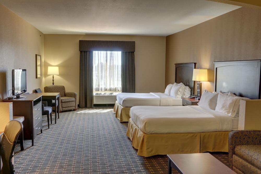 Holiday Inn Express Hotel & Suites Texarkana East By Ihg Exterior photo